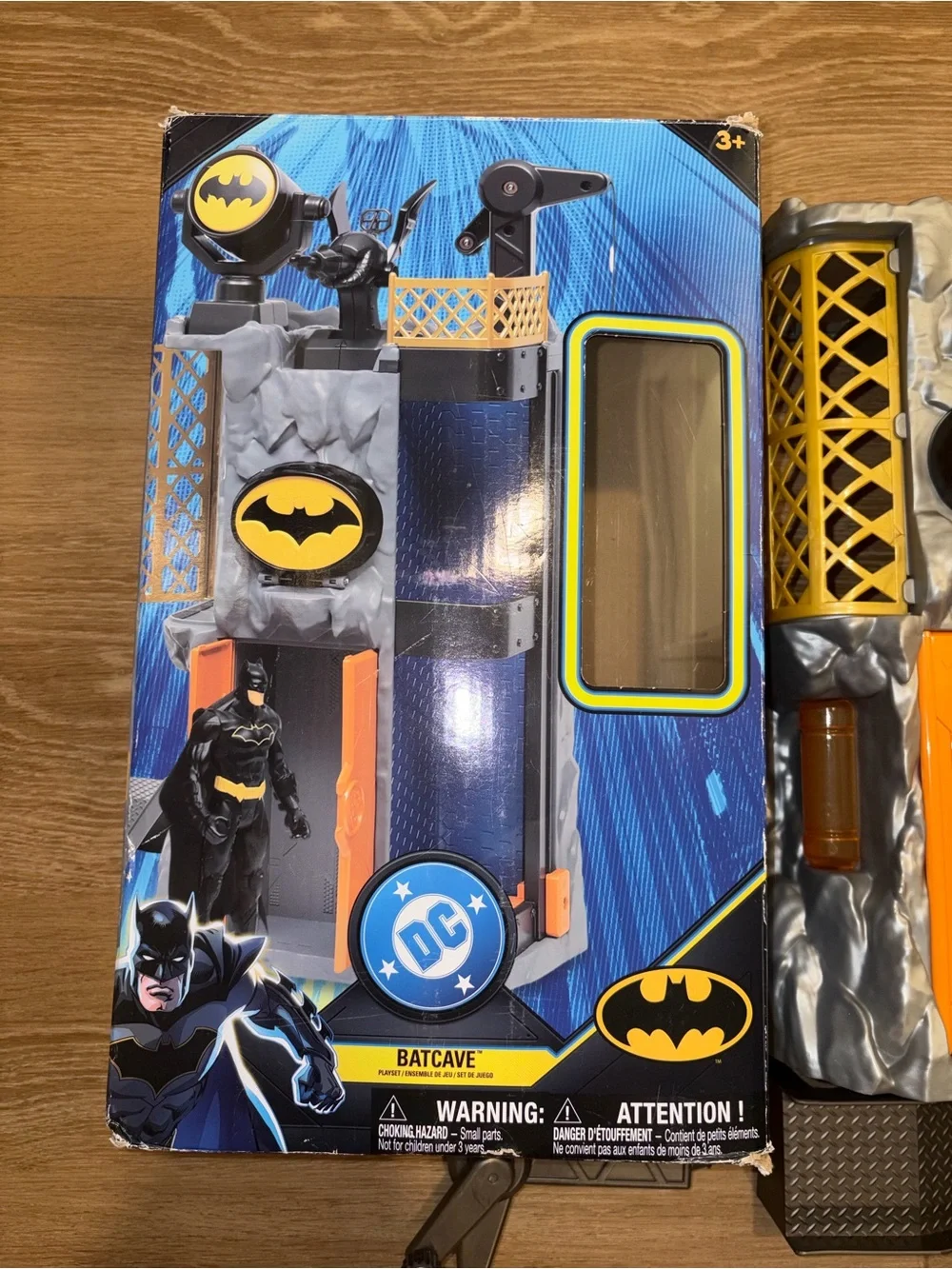Batman Batcave Playset Spin Master 4” Figure 50723BLG Incomplete Open Box